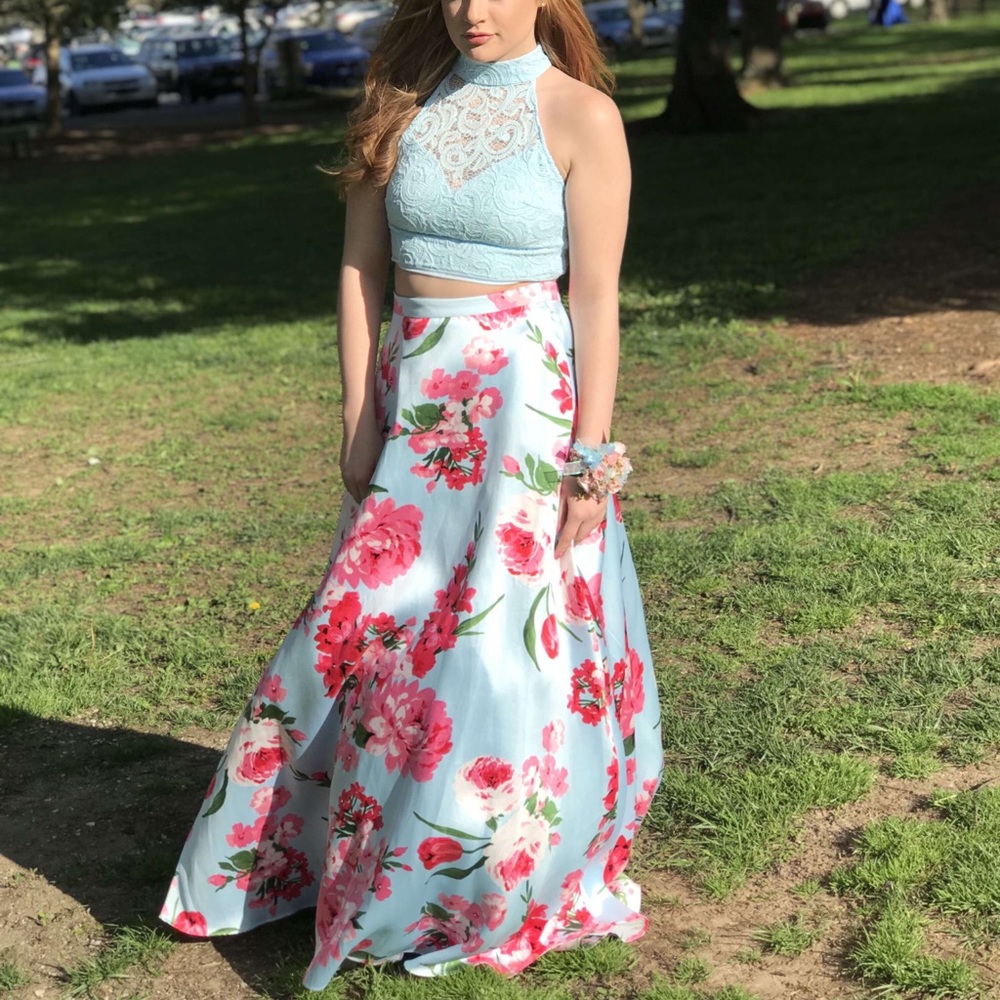 B. Darlin Prom Dress